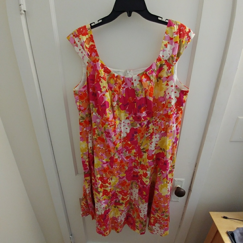 Floral dress, size 18